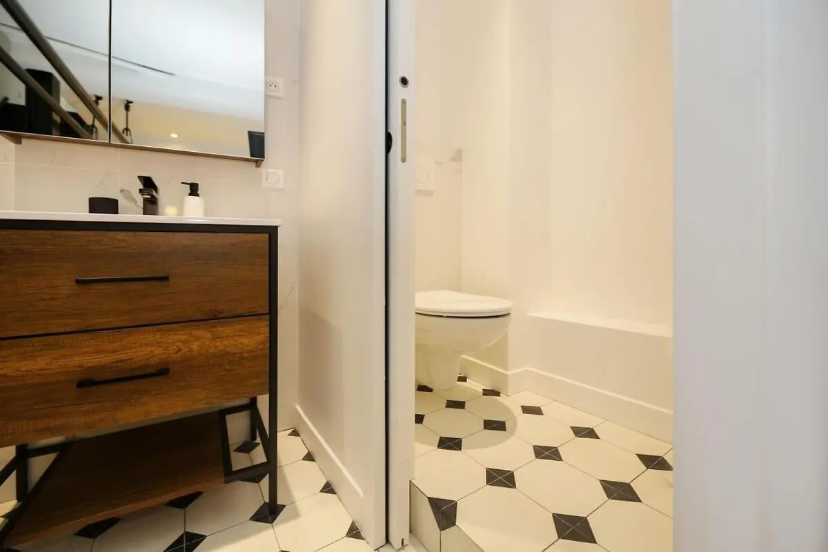 Appartement Proche Des Celebres Puces De Paris 4P - Flat-Guest 0*,  Fransa