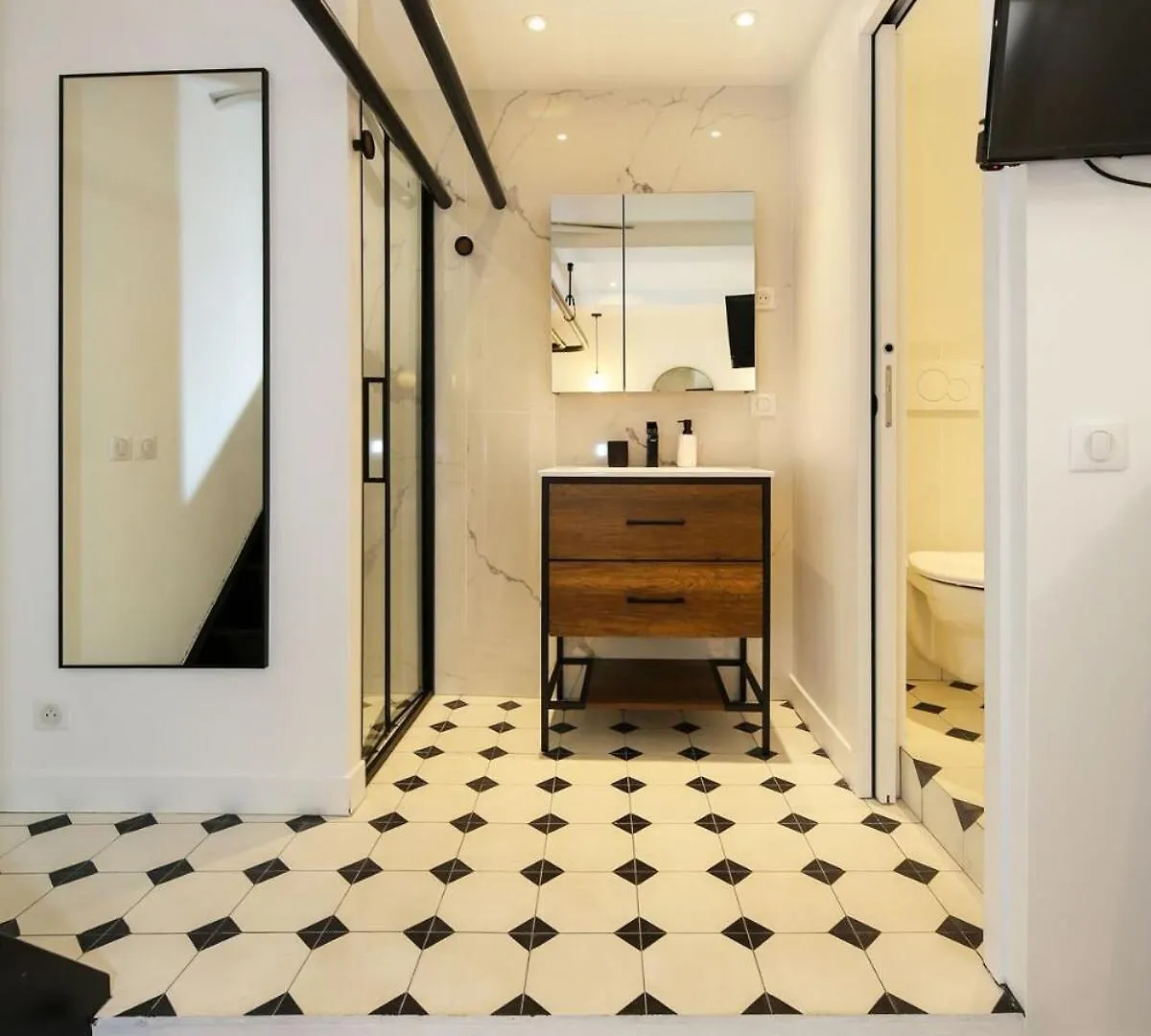 Appartement Proche Des Celebres Puces De Paris 4P - Flat-Guest Daire